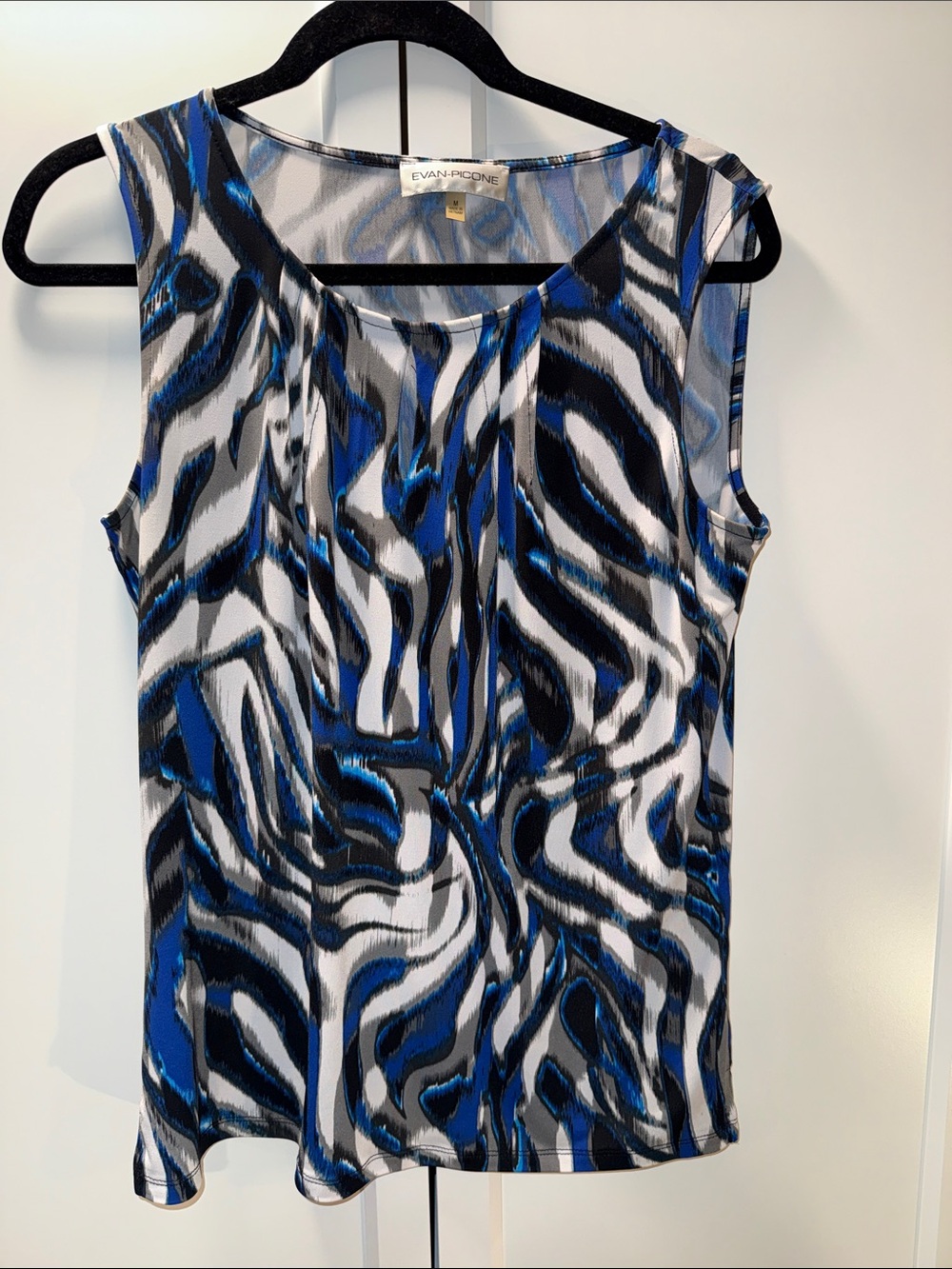 Evan Picone Blue Black and White Abstract Sleeveless Top